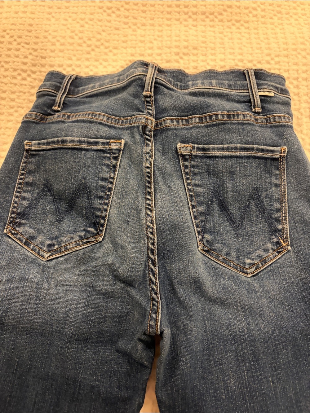 MOTHER The Hustler Ankle Jeans - howdy wash
